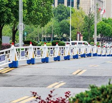 潮汐护栏，市政道路上的智能机器人有什么用